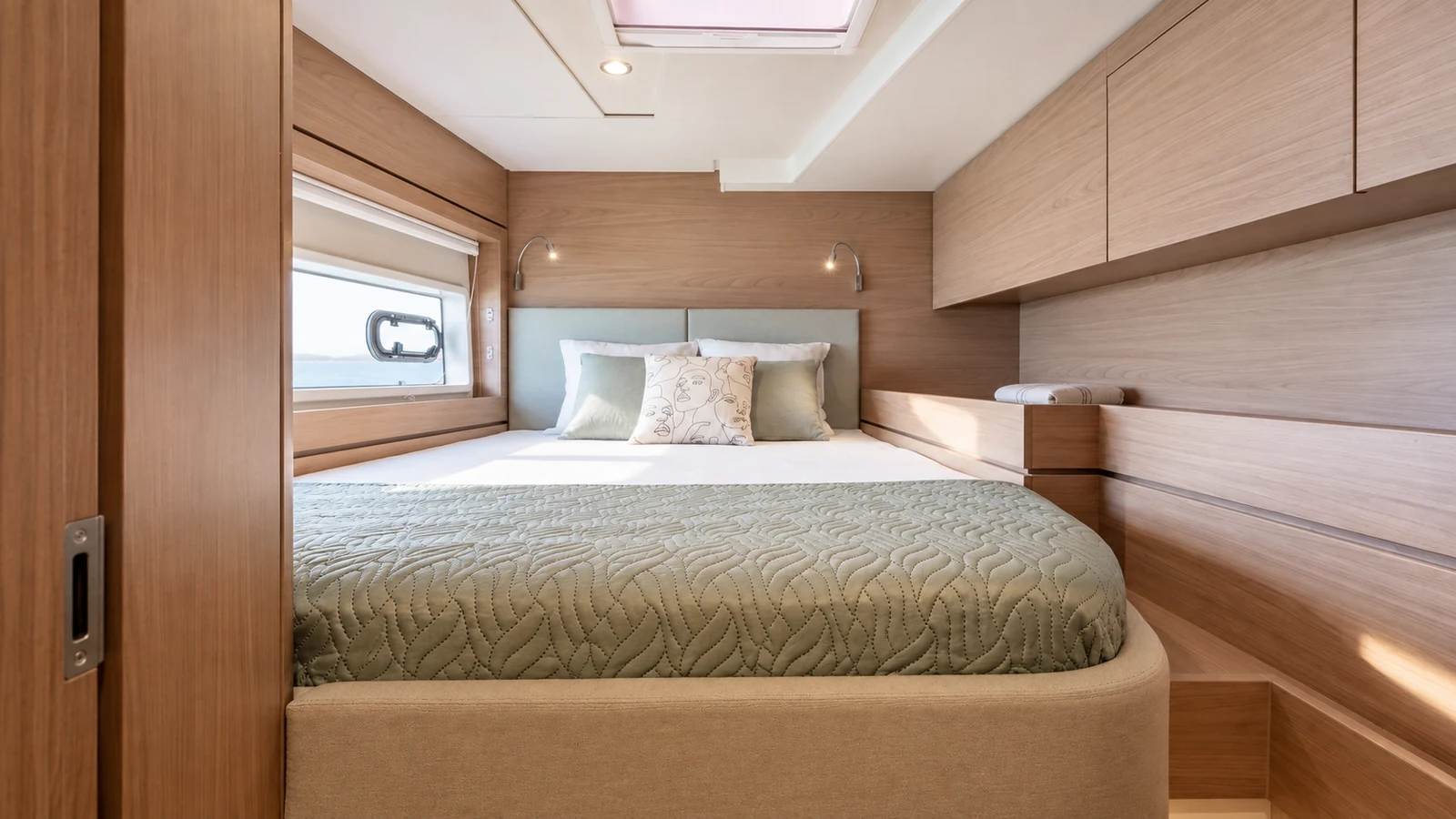 BALI 4.6 — Double cabin