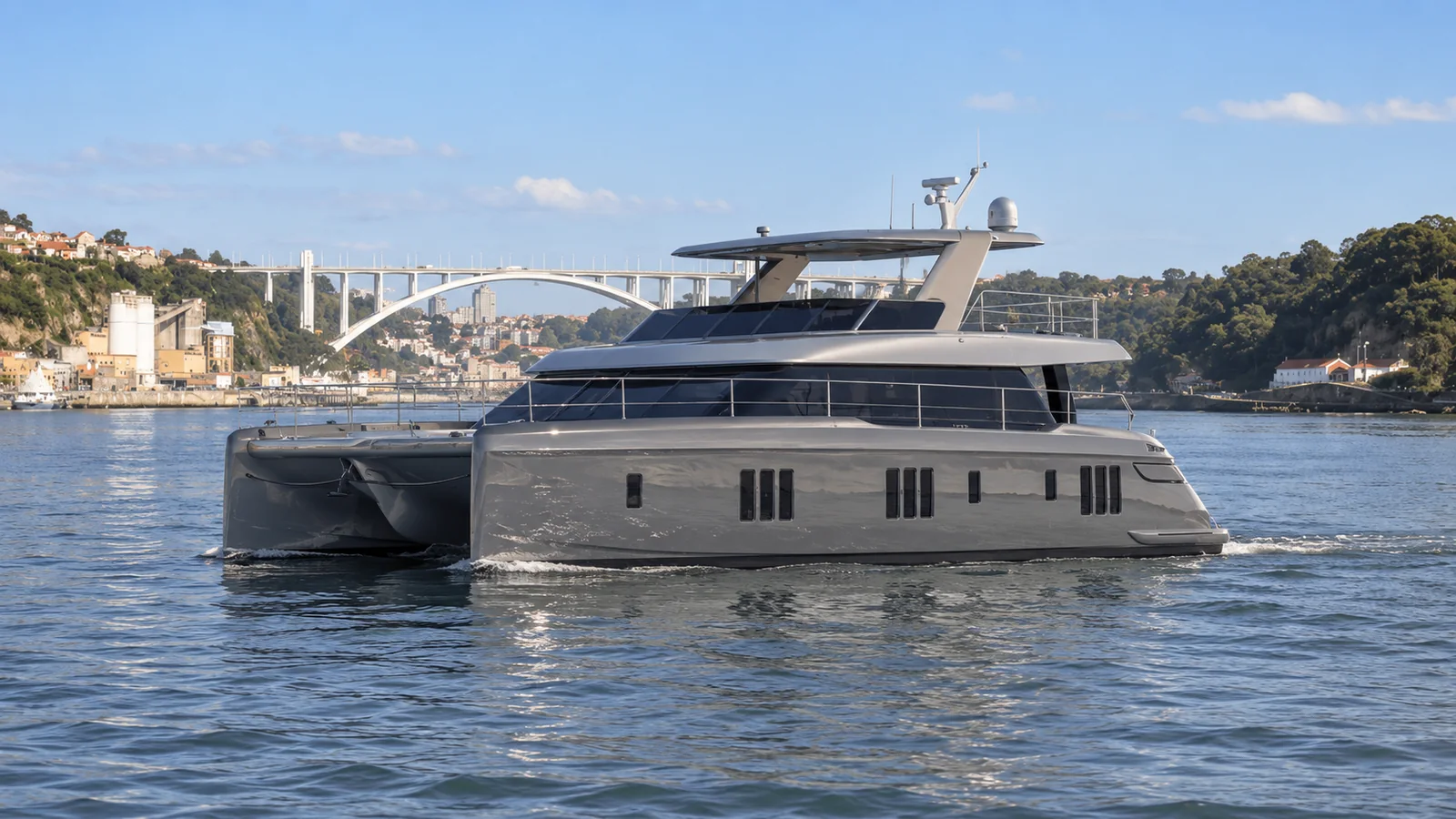 60 Sunreef Power — Daylight profile on the lower Douro, Douro Marina
